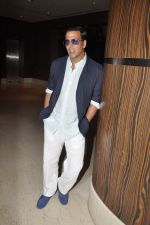 Akshay Kumar launches Oh My God trailor in a trade magazine cover in Novotel, Mumbai on  16th Sept 2012 (9).JPG